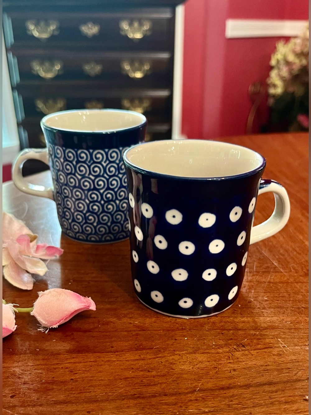 Ceramika Artystyczna Boleslawiec Polish Pottery Mini Mugs 2 Blue Eyes & Doodle